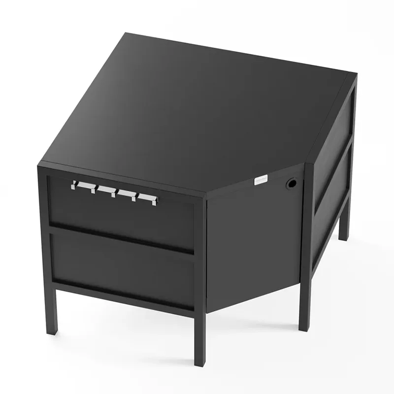 Laisvai pastatoma kampinė spintelė lauke